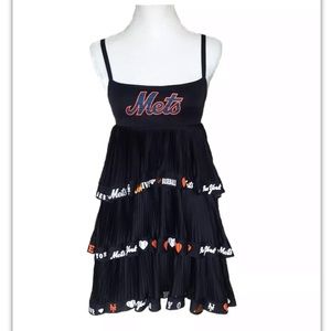 NY Mets layered ruffle dress w/players names-logos
